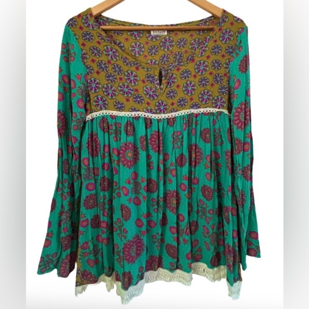 Be Happy by Natural Life teal & mustard flrl top w fringe WM S/M boho 70’s